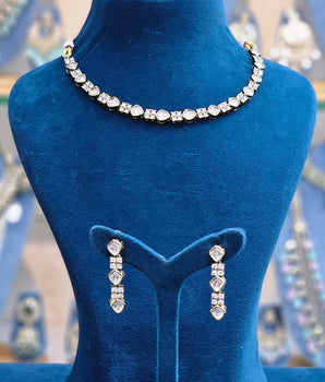 Moissantie Kundan Necklace Set