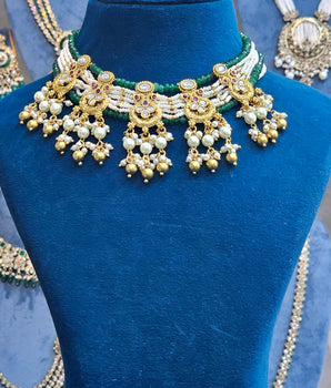Antique Necklace Set