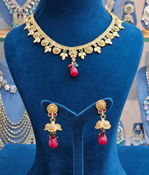 Antique Necklace Set