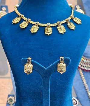 Antique Necklace Set