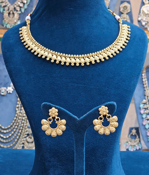 Antique Necklace Set