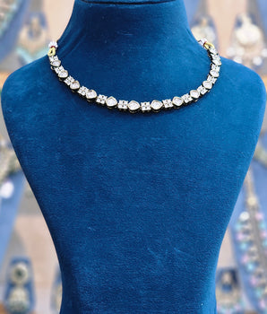 Moissantie Kundan Necklace Set
