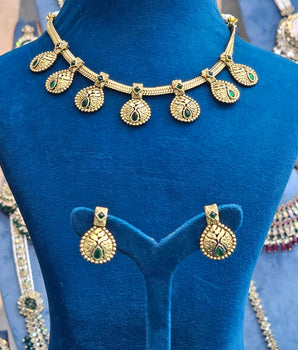 Antique Necklace Set