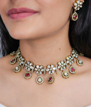 Moissantie Kundan Necklace Set