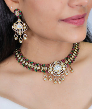 Moissantie Kundan Necklace Set