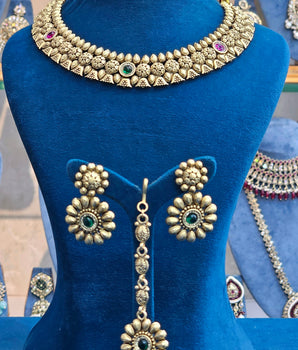 Antique Necklace Set