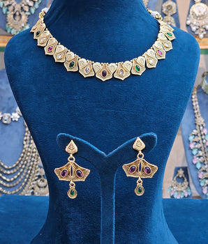 Antique Necklace Set