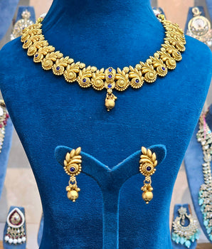 Antique Necklace Set