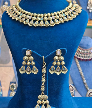 Antique Necklace Set